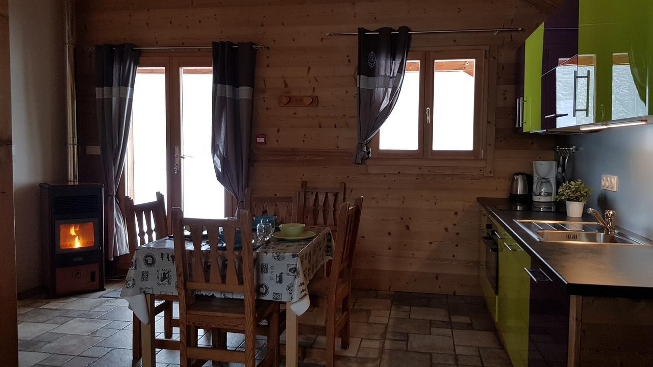 Chez Liadet Hotell Mouthe Exteriör bild